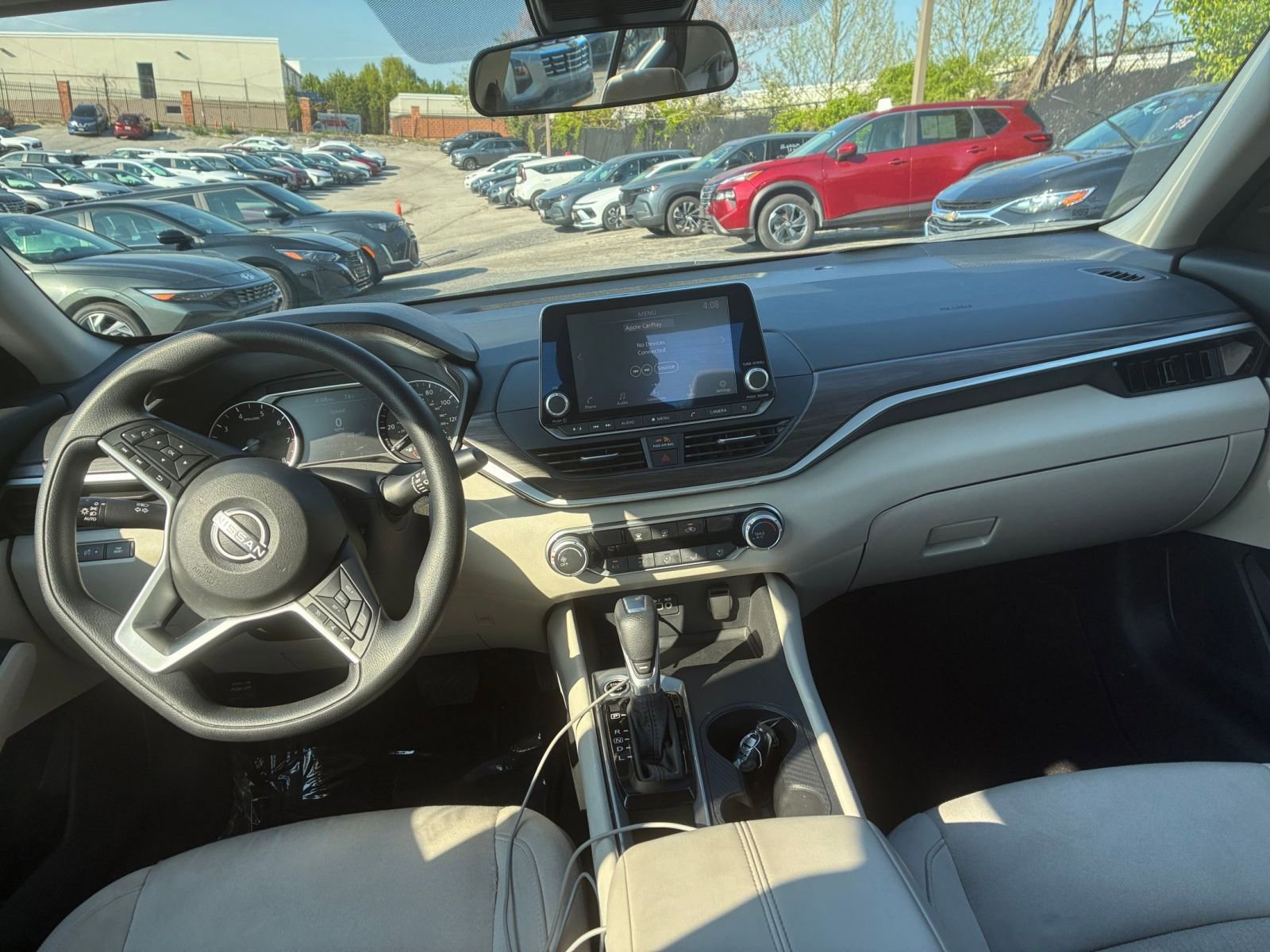 Used 2025 Nissan Altima 2.5 SV FWD image 28