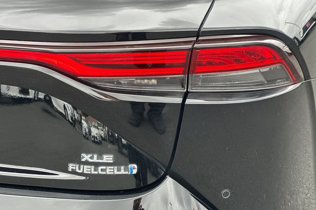 Used 2021 Toyota Mirai w/ Advanced Technology Package RWD image 30