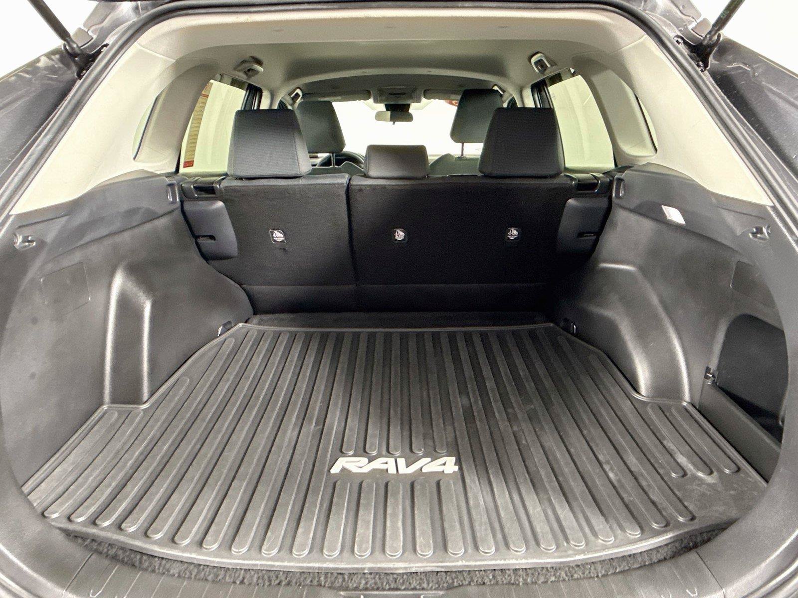 Used 2023 Toyota RAV4 LE FWD image 34