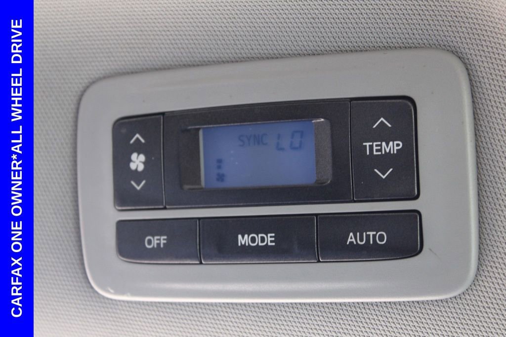 Used 2018 Toyota Sienna LE image 28