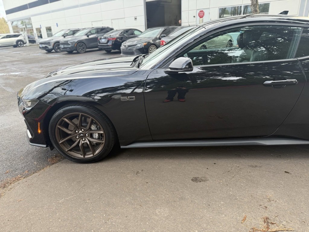 Used 2024 Ford Mustang GT Premium image 10