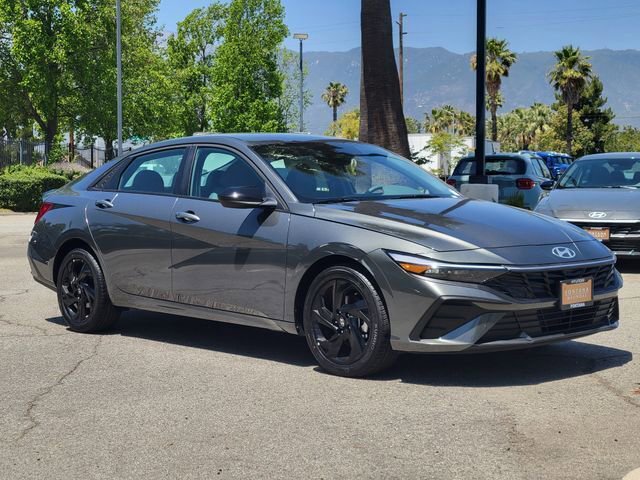 New 2026 Hyundai Elantra Sport FWD image 30