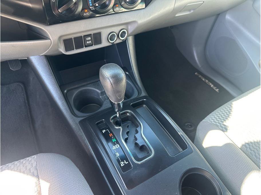 Used 2014 Toyota Tacoma PreRunner w/ Convenience Package RWD image 15