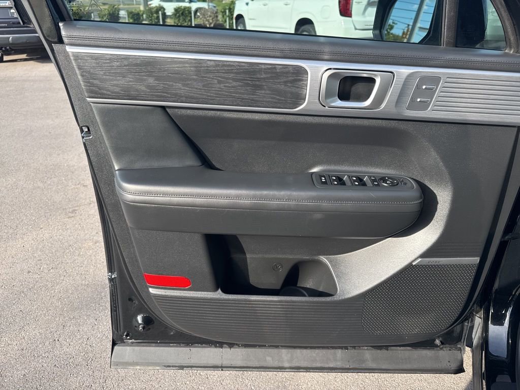 Used 2024 Hyundai Santa Fe Limited image 10