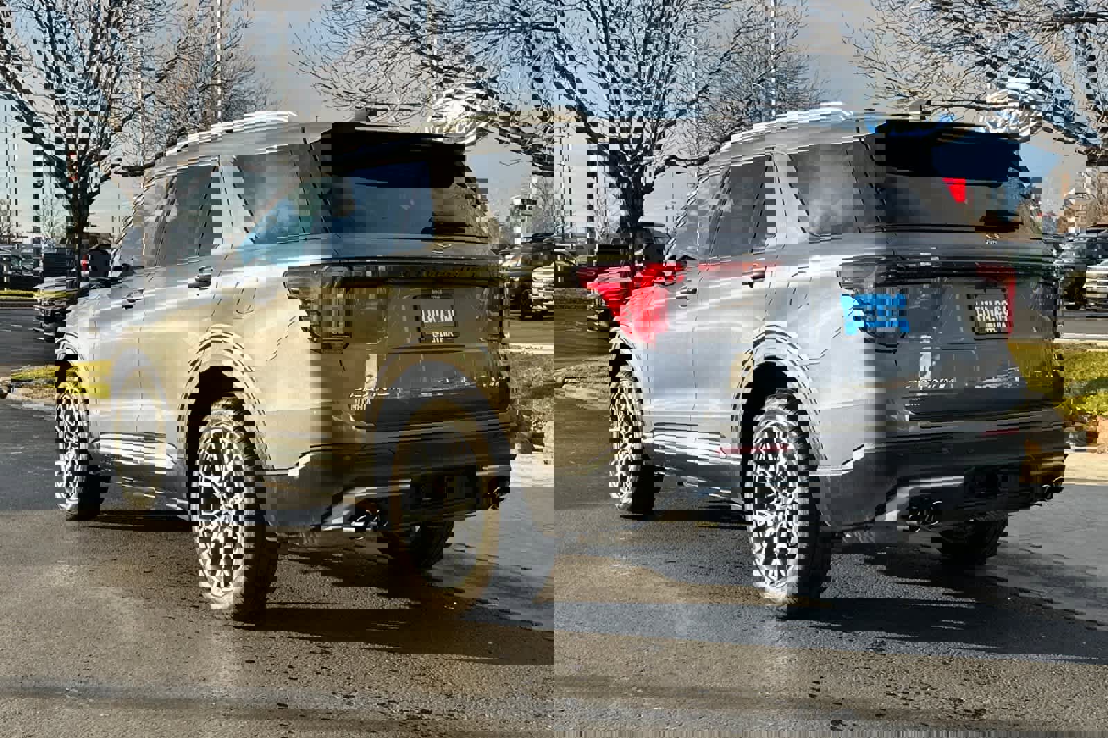 Certified 2025 Ford Explorer Platinum w/ Ultimate Package image 6