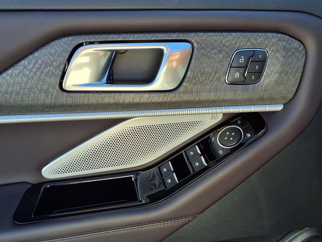 New 2026 Ford Explorer Platinum image 11
