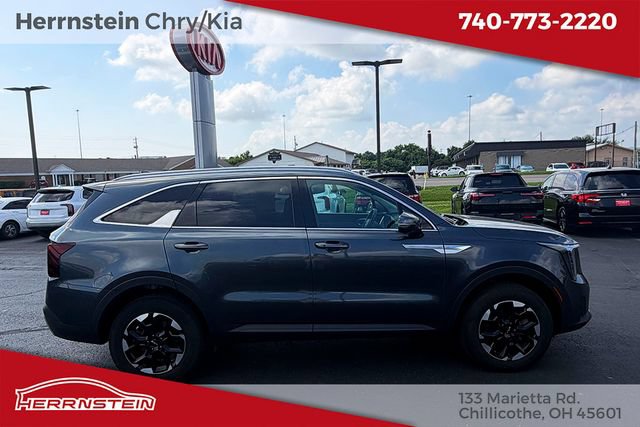 Used 2025 Kia Sorento S AWD/4WD image 30