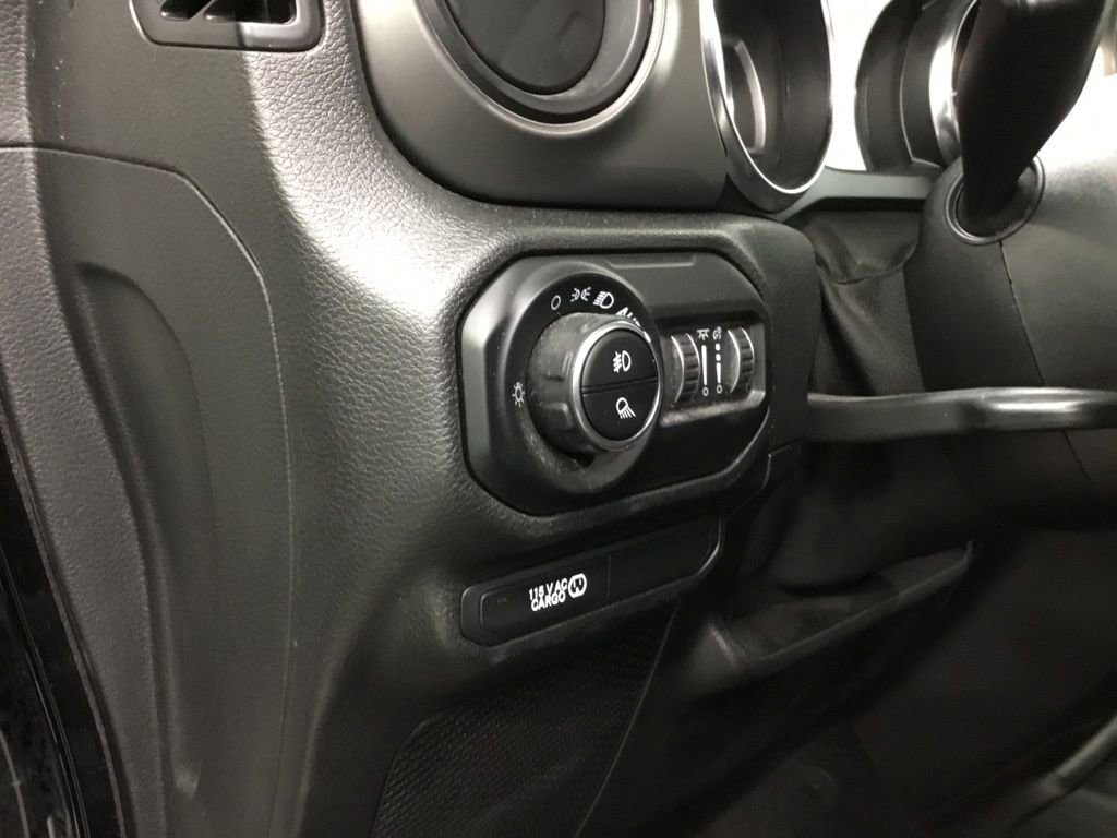 Used 2021 Jeep Gladiator Willys image 8