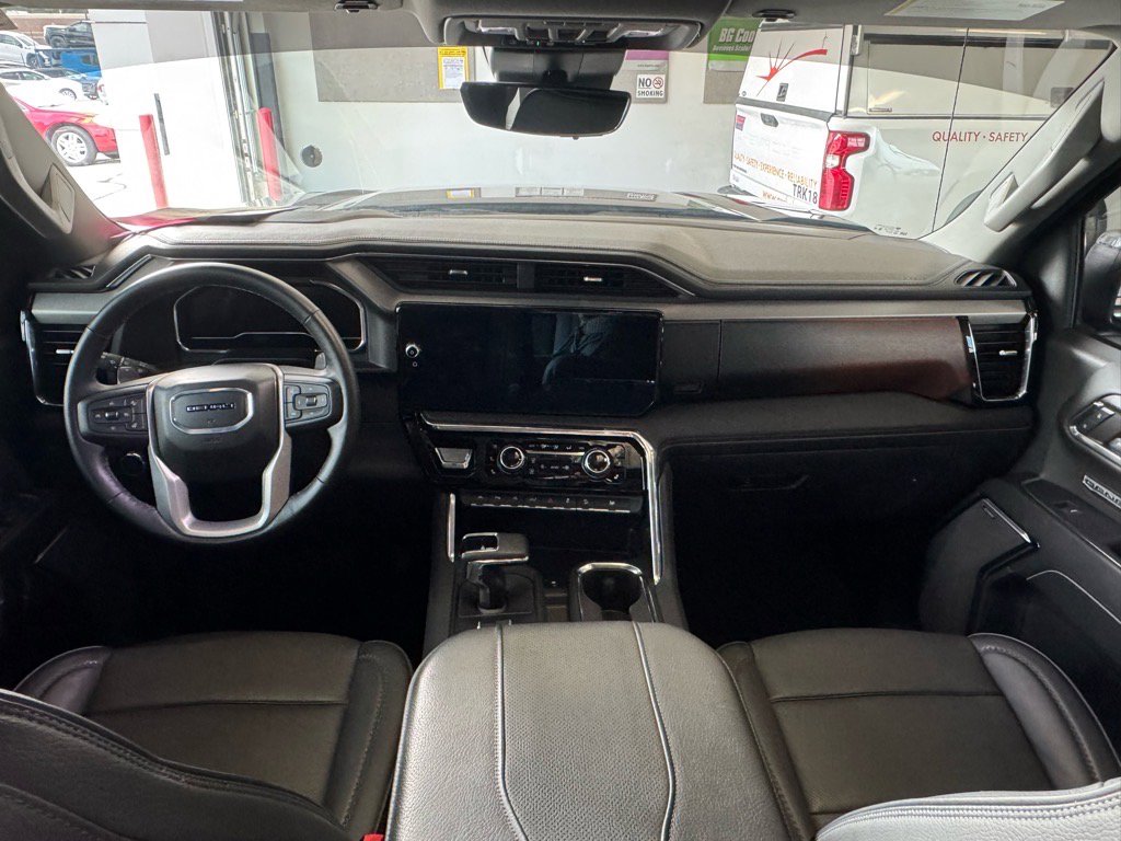 Used 2024 GMC Sierra 1500 Denali w/ Technology Package image 17