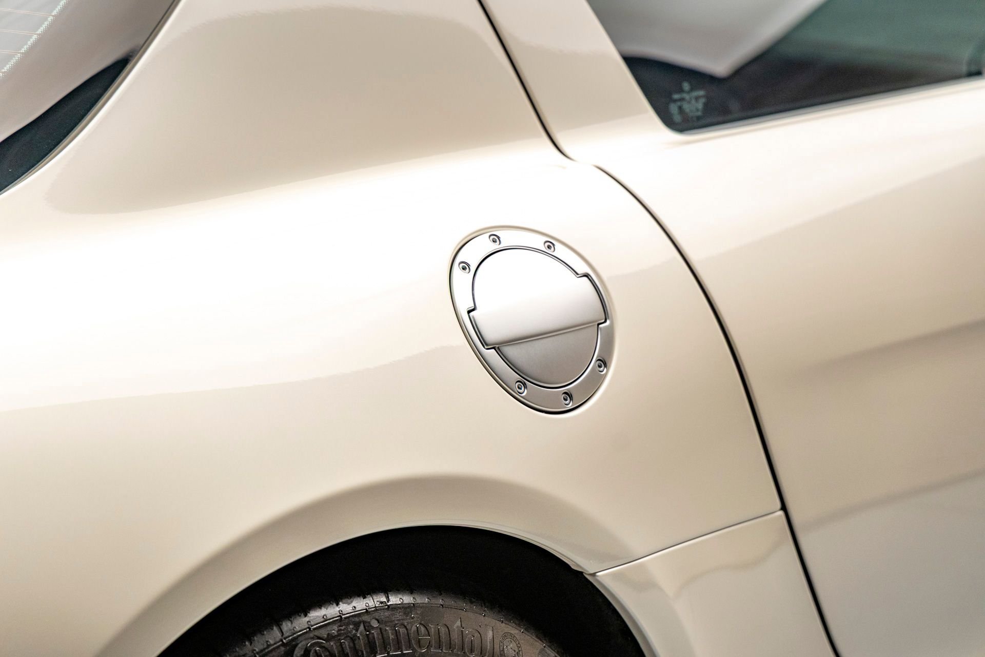 Used 2011 Mercedes-Benz SLS AMG Coupe image 32