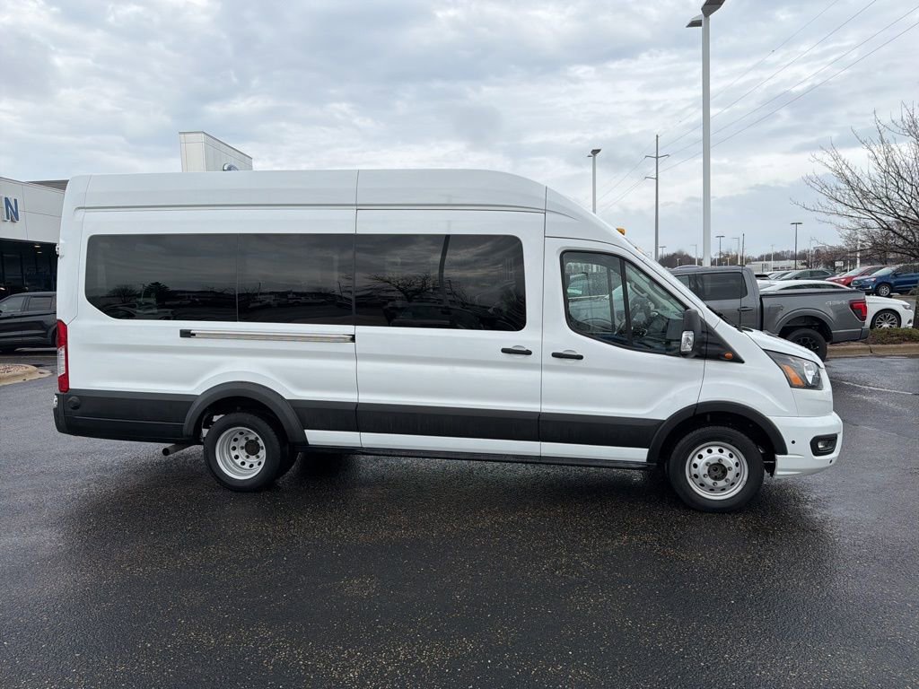 Used 2024 Ford Transit 350 XLT image 3