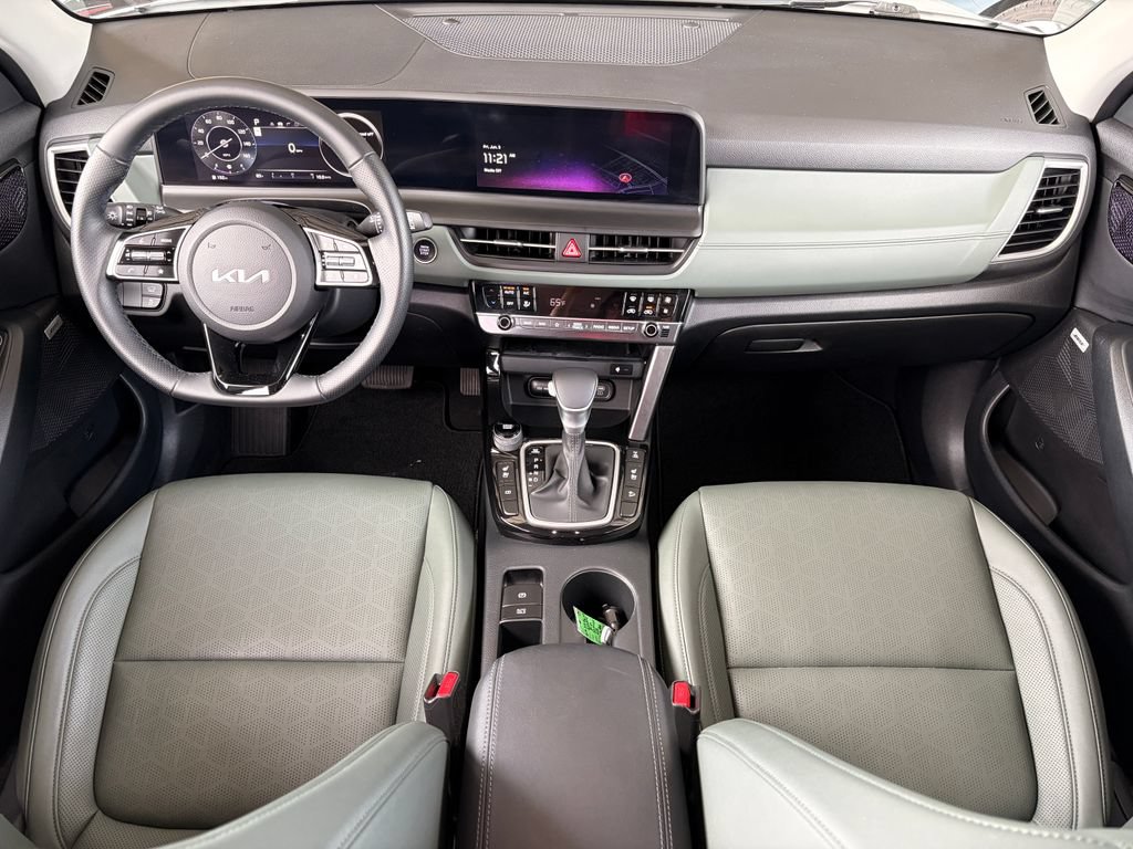 Used 2024 Kia Seltos SX w/ SX Sunroof Package AWD/4WD image 14