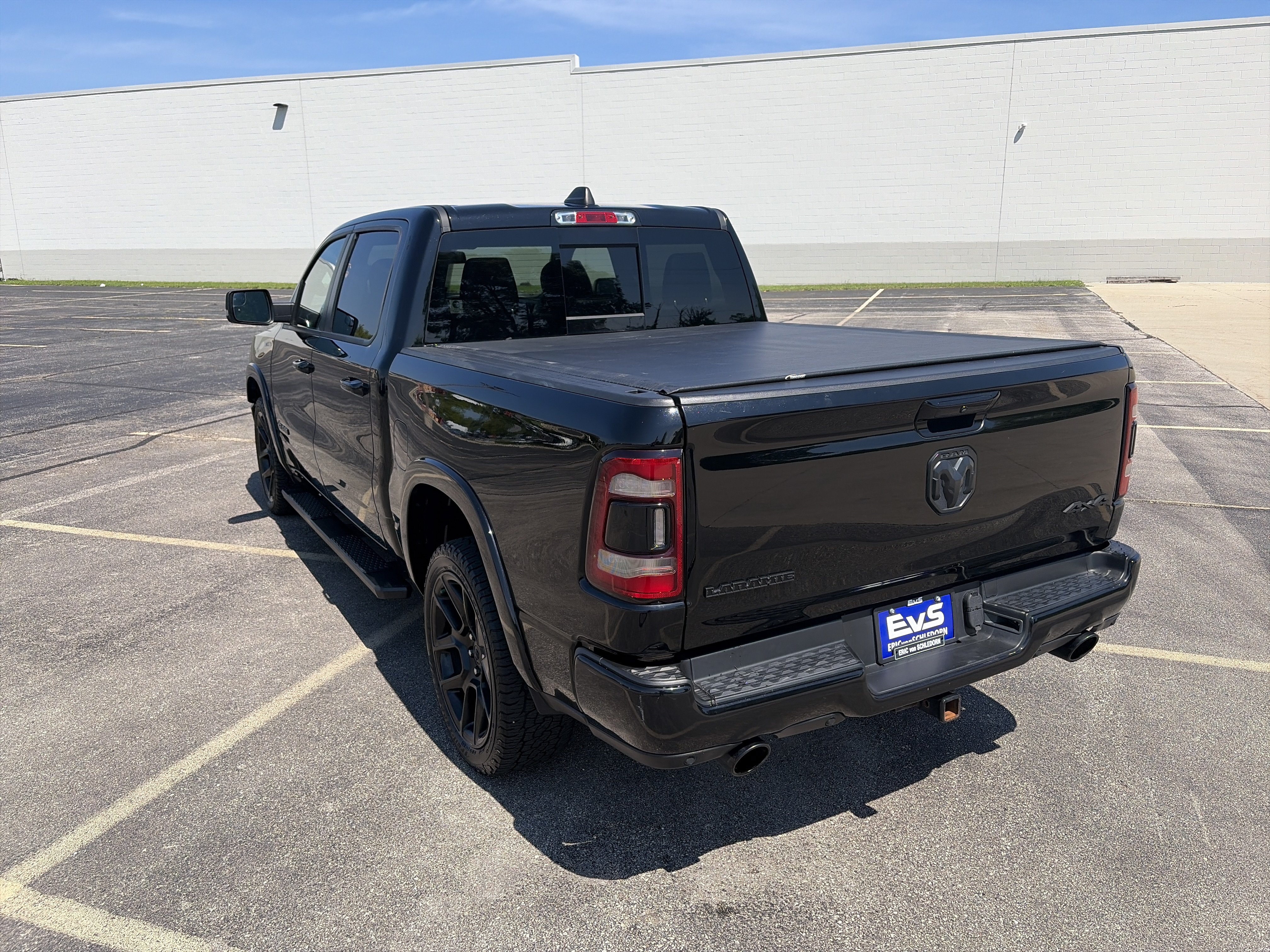 Used 2020 RAM 1500 Laramie AWD/4WD image 4