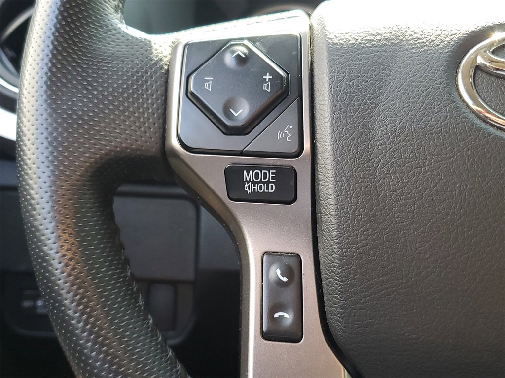 Used 2022 Toyota Tacoma SR5 w/ Technology Package image 25