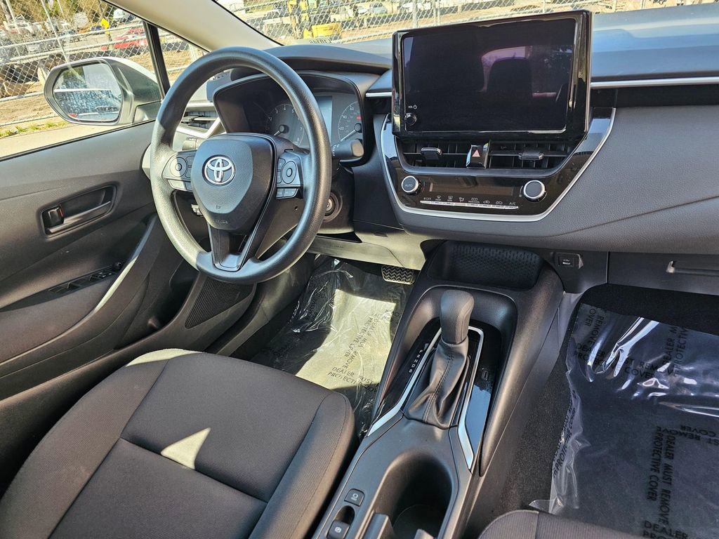 Certified 2025 Toyota Corolla LE image 11