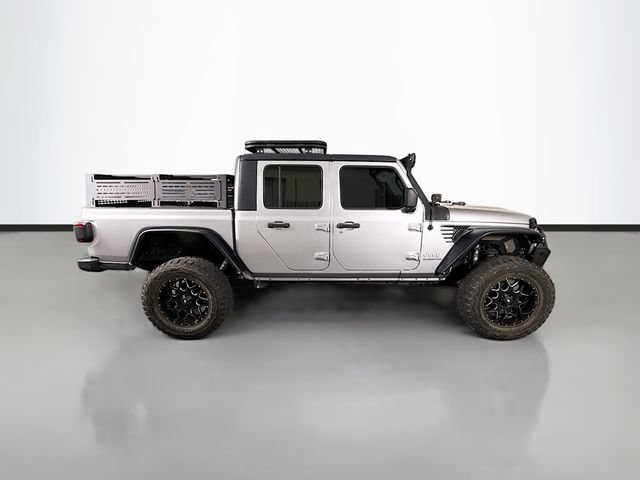 Used 2020 Jeep Gladiator Overland AWD/4WD image 6