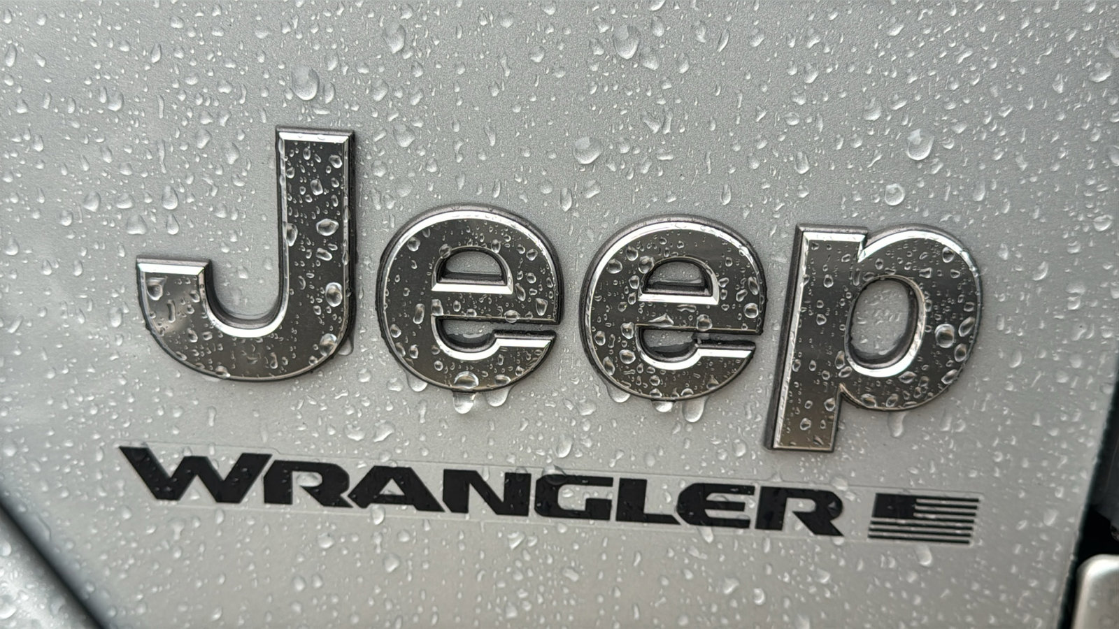 Used 2024 Jeep Wrangler Sahara w/ Technology Group image 18