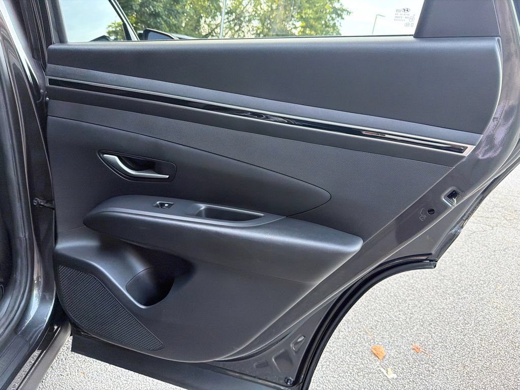 Used 2022 Hyundai Tucson SEL FWD image 16