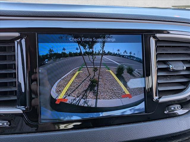 Used 2017 Chrysler Pacifica Touring-L FWD image 20