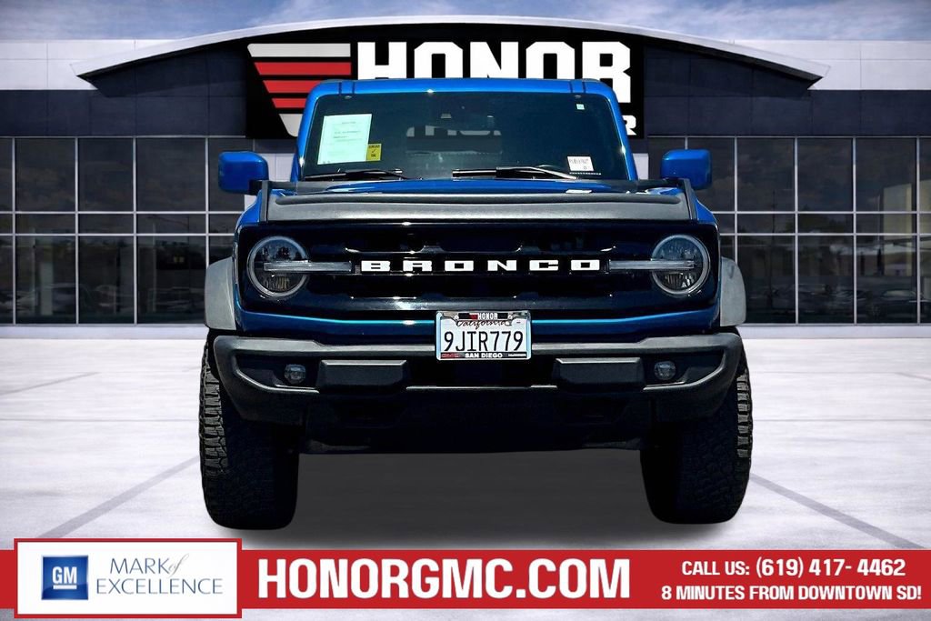 Used 2023 Ford Bronco Outer Banks w/ Sasquatch Package AWD/4WD image 2