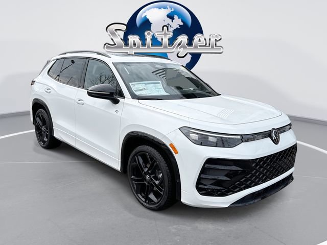 New 2026 Volkswagen Tiguan SE R-Line FWD image 1