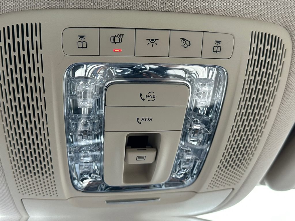 Used 2020 Mercedes-Benz GLE 350 w/ Premium Package image 22