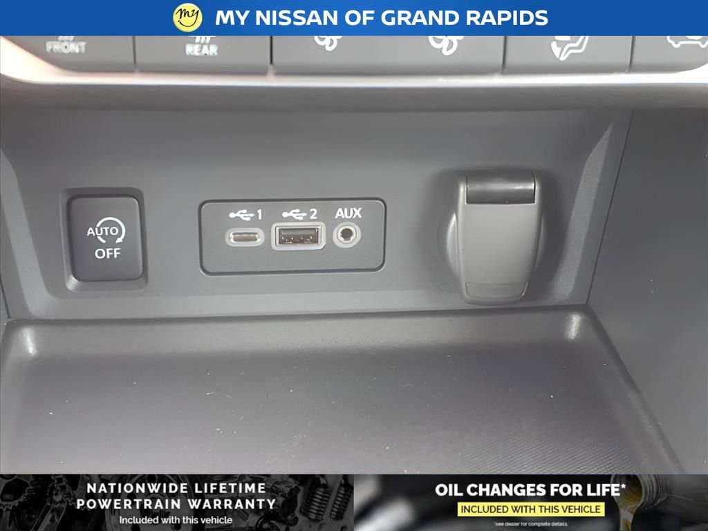 New 2025 Nissan Sentra SV w/ All-Weather Package image 25