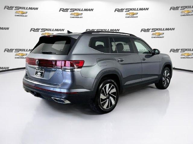 Used 2025 Volkswagen Atlas SE AWD/4WD image 7