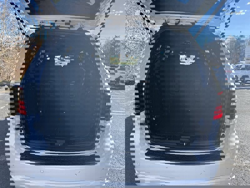 Used 2021 Dodge Durango SXT image 13