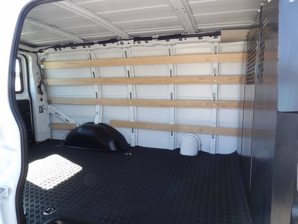 Used 2024 GMC Savana 2500 w/ Driver Convenience Package RWD image 28