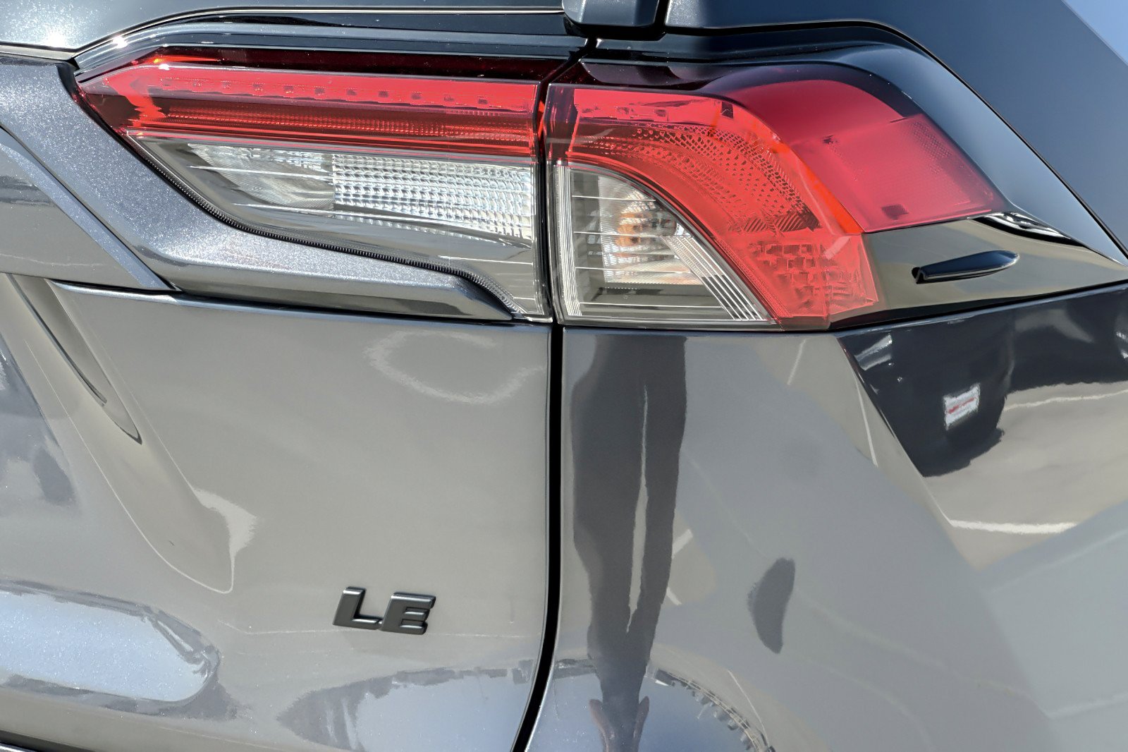Certified 2025 Toyota RAV4 LE FWD image 25