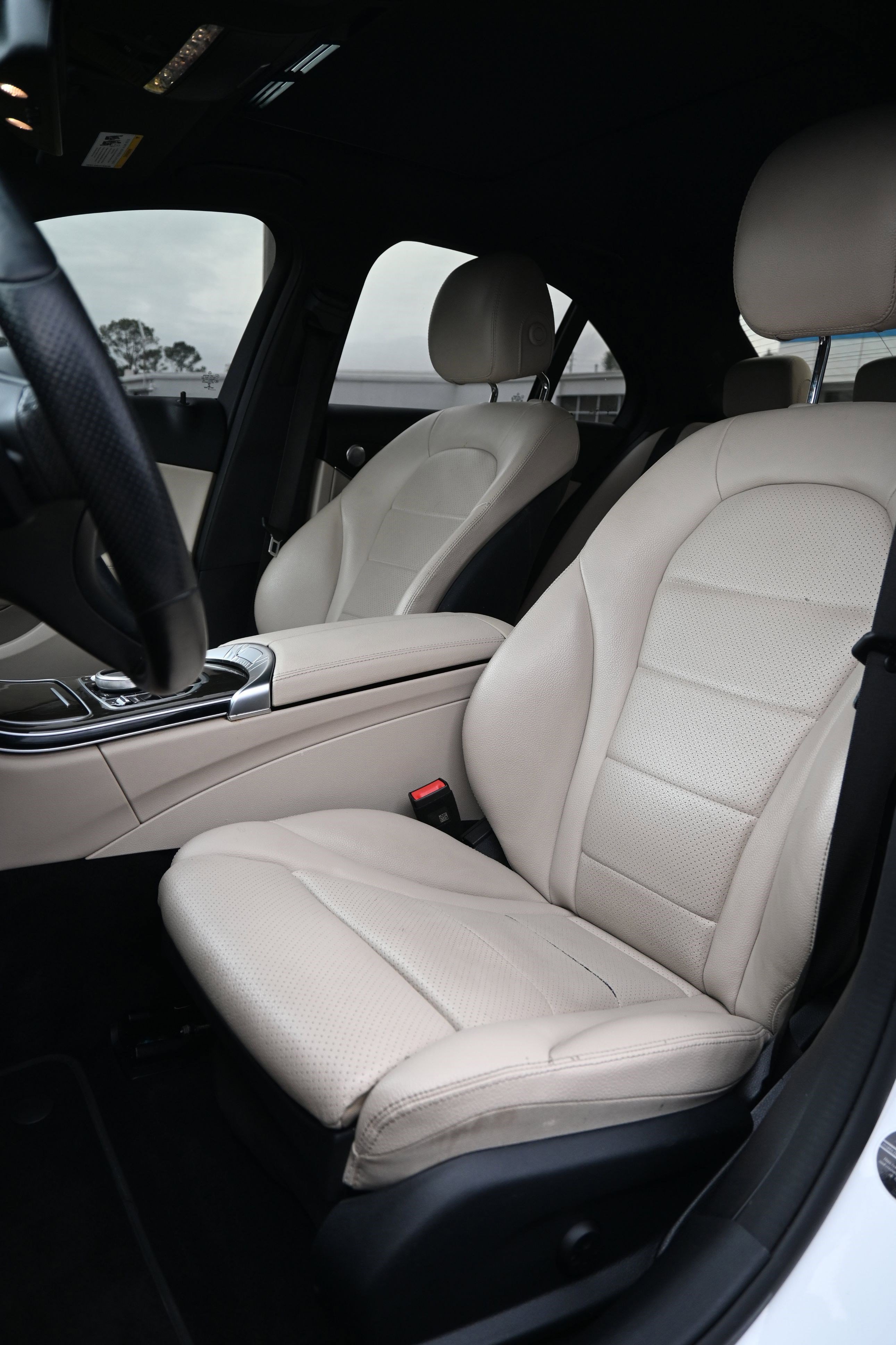 Used 2018 Mercedes-Benz C 300 4MATIC Sedan image 18