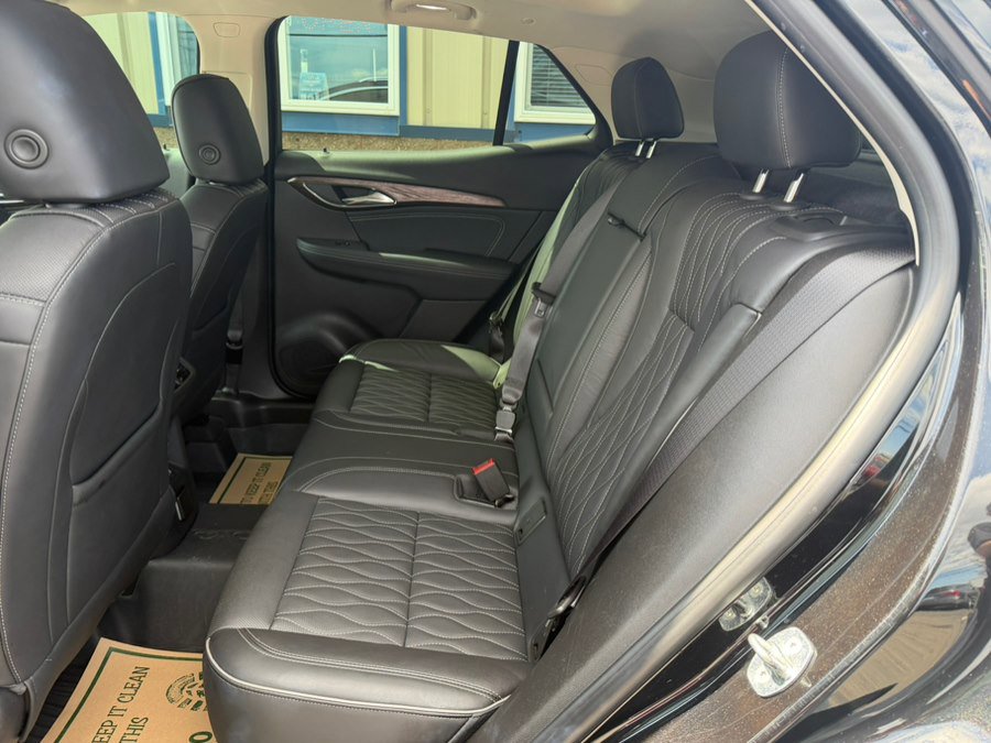 Used 2021 Buick Envision Avenir w/ Technology Package II image 23