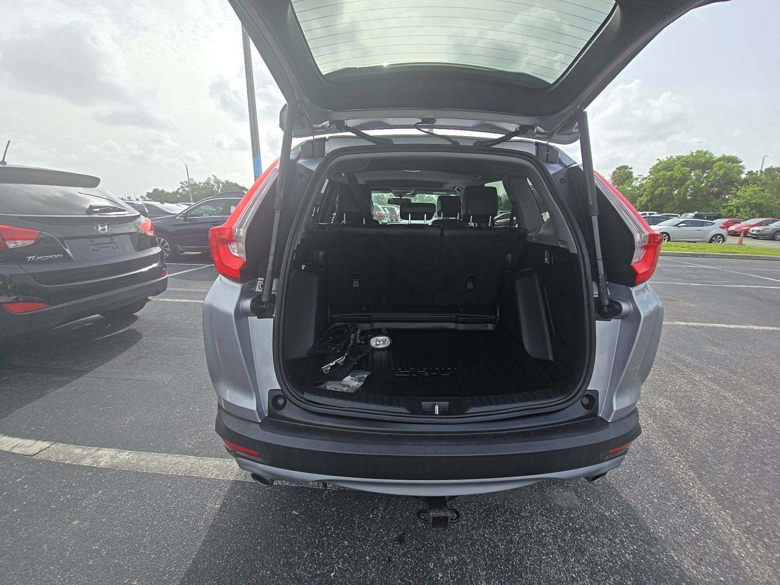 Used 2018 Honda CR-V Touring image 6