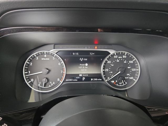 Used 2022 Nissan Pathfinder SL AWD/4WD image 19