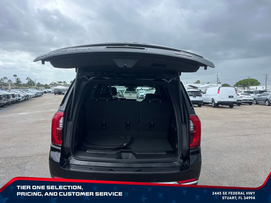 Used 2025 GMC Yukon Denali AWD/4WD image 10