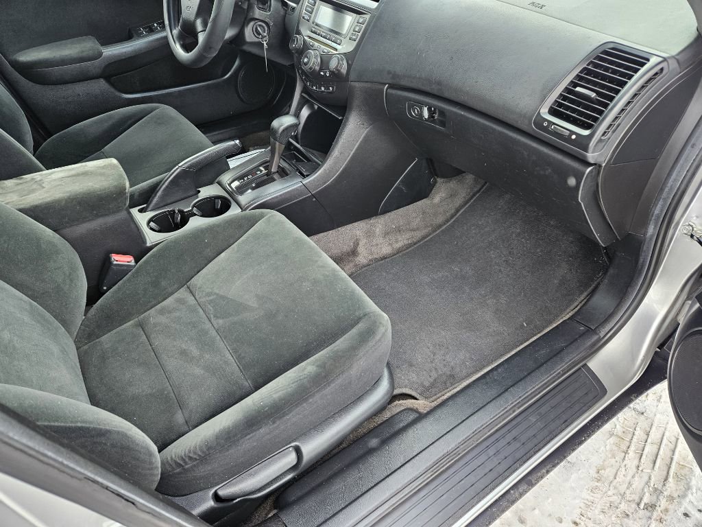 Used 2006 Honda Accord LX image 14