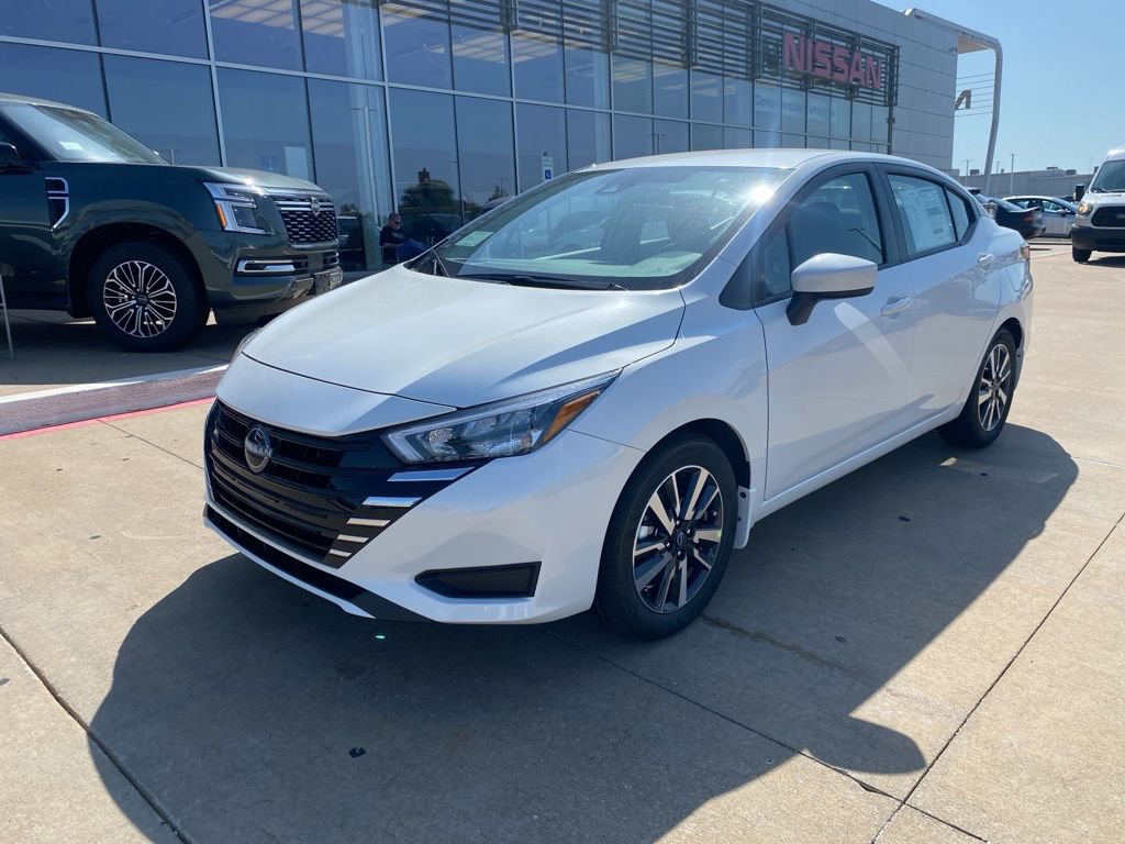 New 2025 Nissan Versa SV w/ Trunk Package FWD image 1