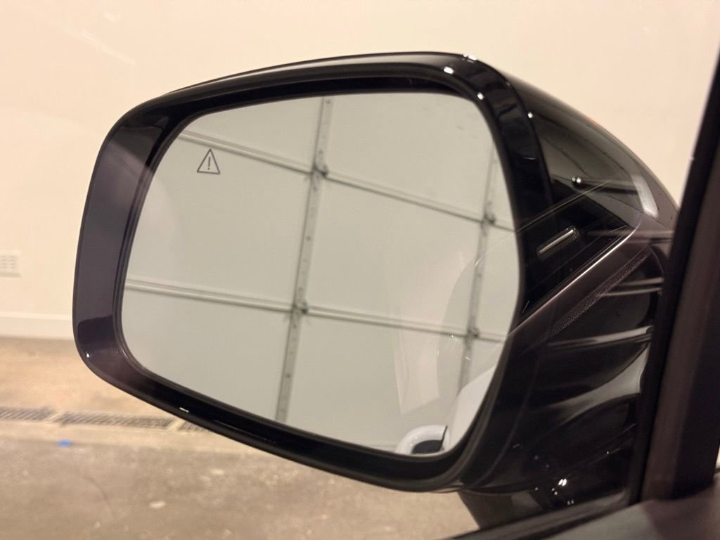 Used 2023 Kia Sorento X-Line EX image 12