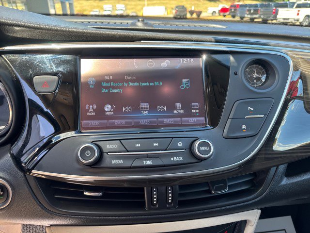 Used 2020 Buick Envision Essence image 17