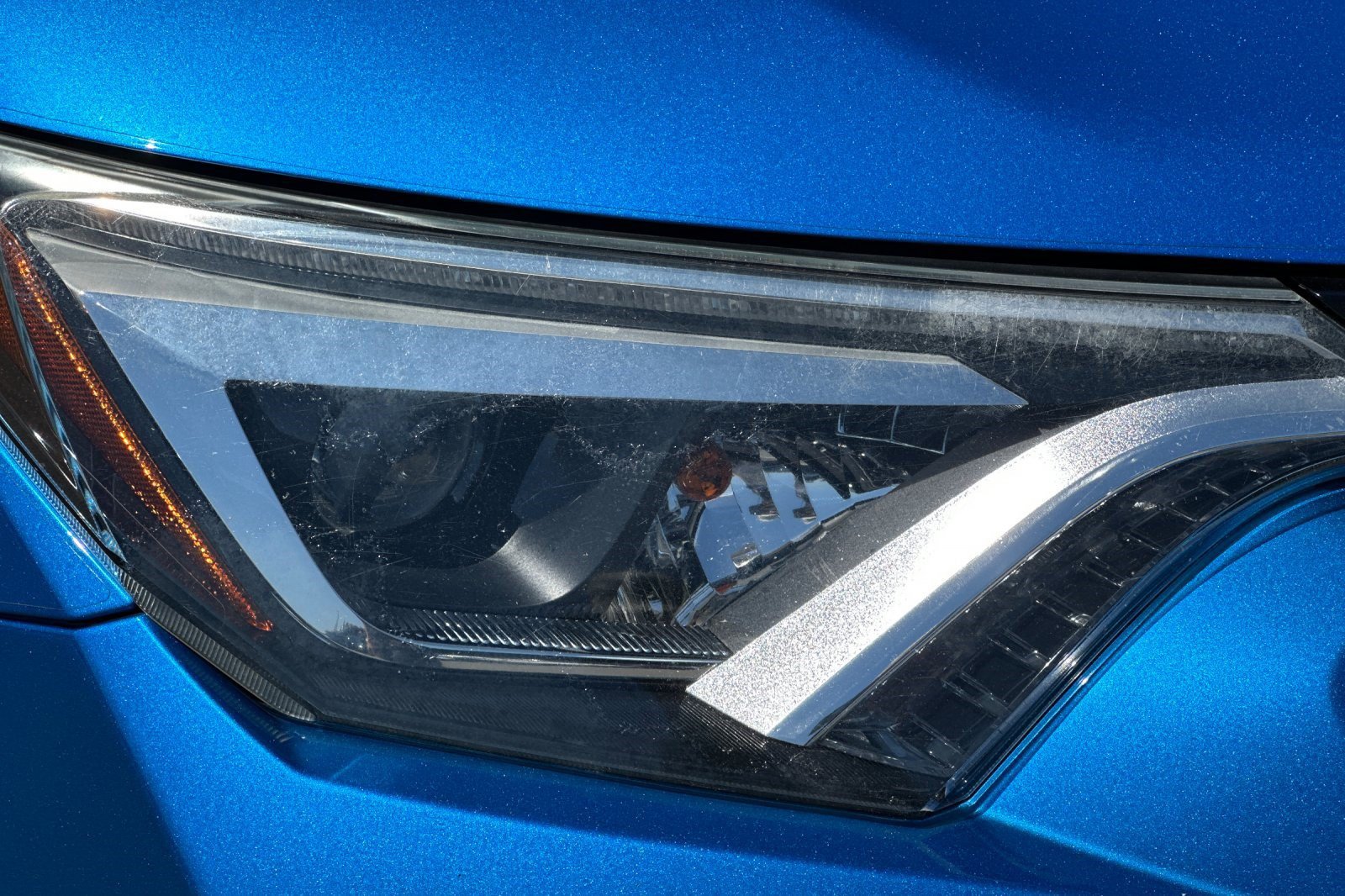 Used 2017 Toyota RAV4 Limited w/ Advanced Technology Package FWD image 11