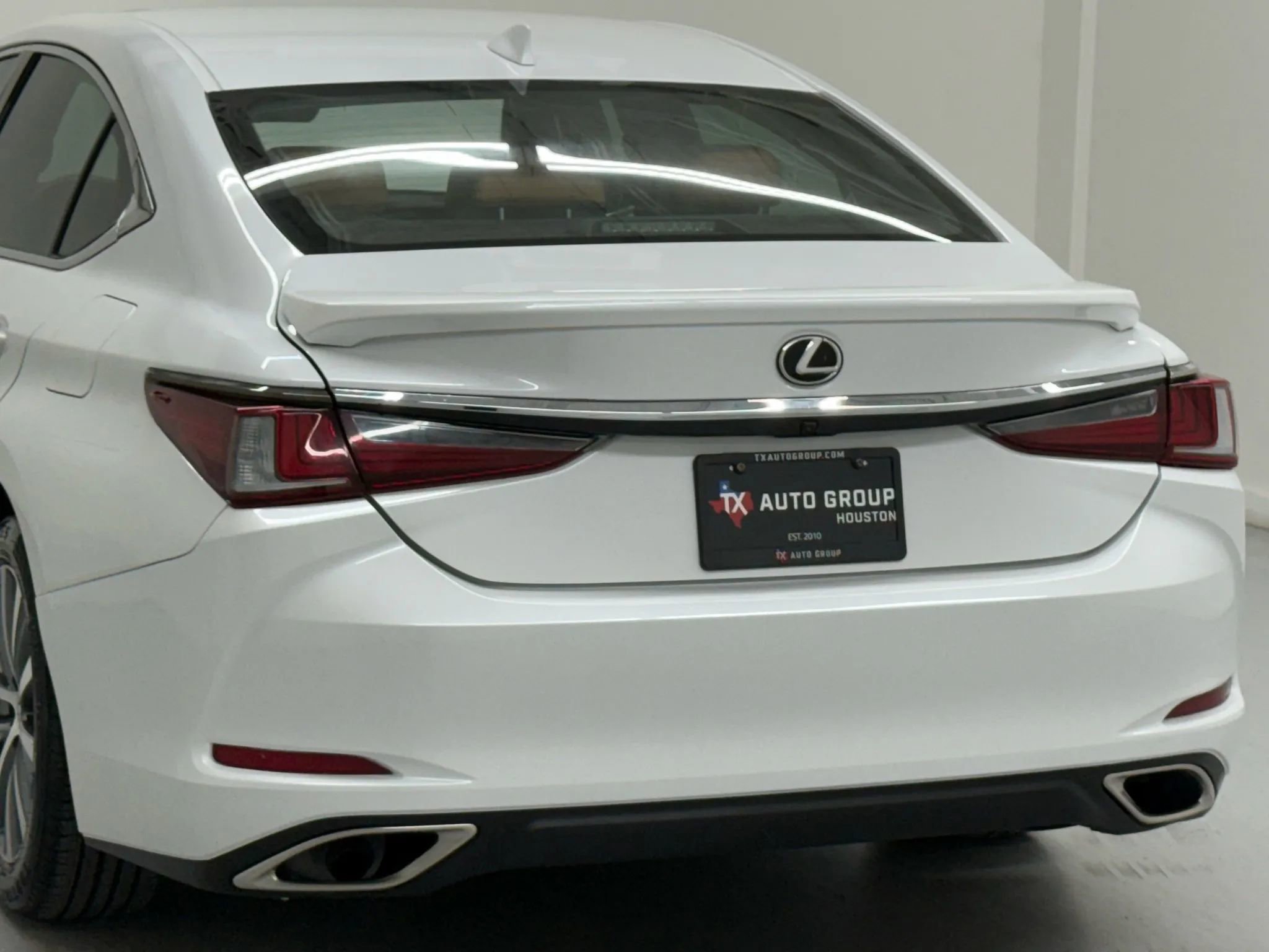 Used 2019 Lexus ES 350 w/ Accessory Package 2 image 11