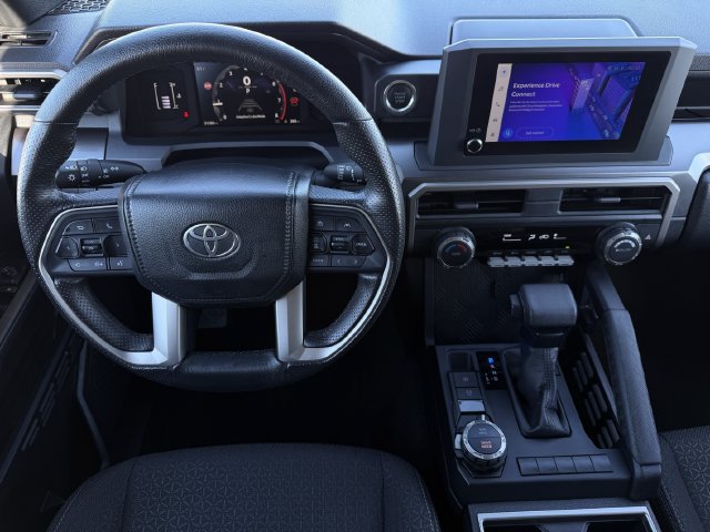 Used 2025 Toyota 4Runner SR5 AWD/4WD image 12