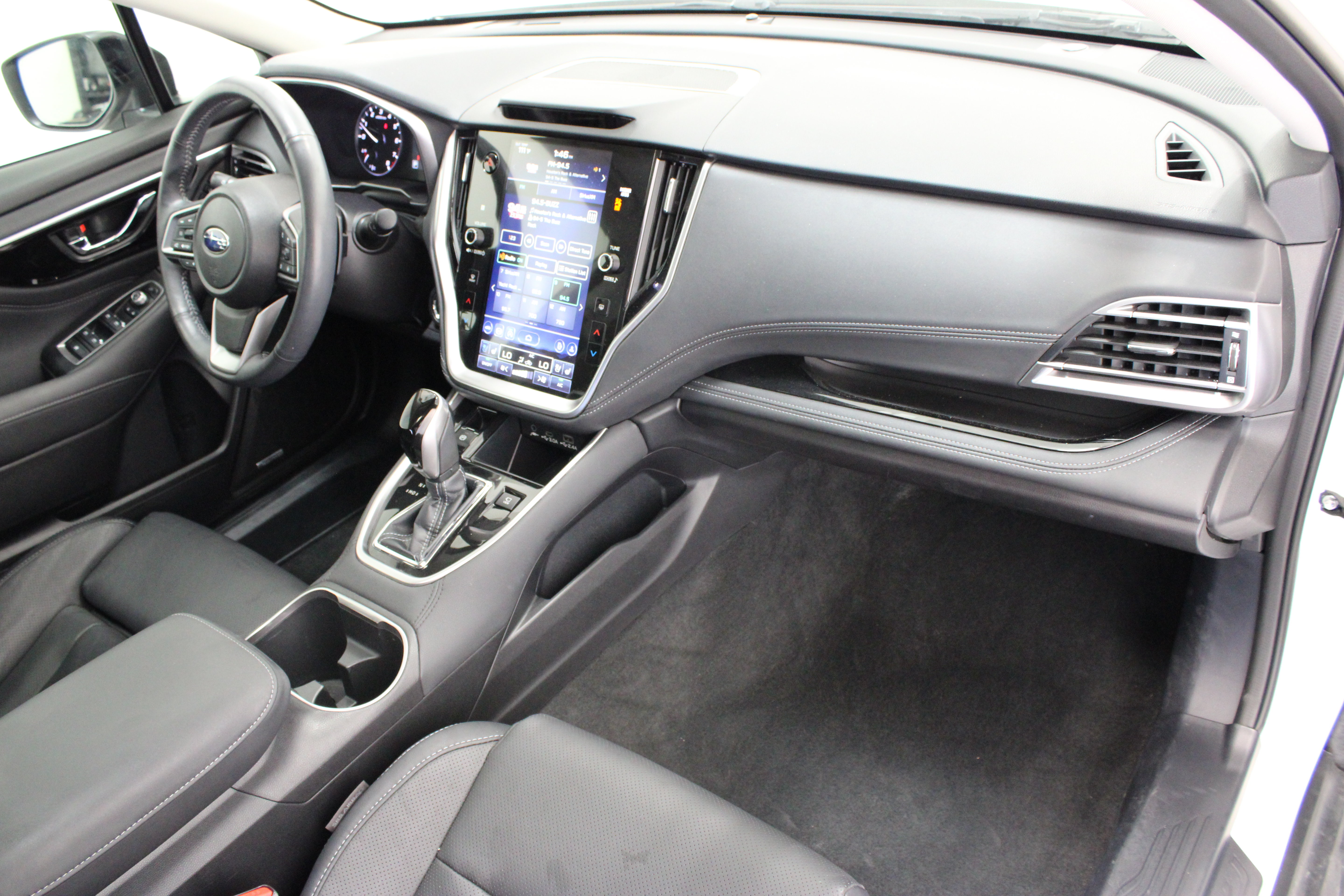 Used 2023 Subaru Outback Touring XT AWD/4WD image 40