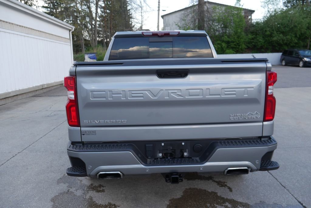Used 2024 Chevrolet Silverado 1500 High Country w/ Technology Package AWD/4WD image 6