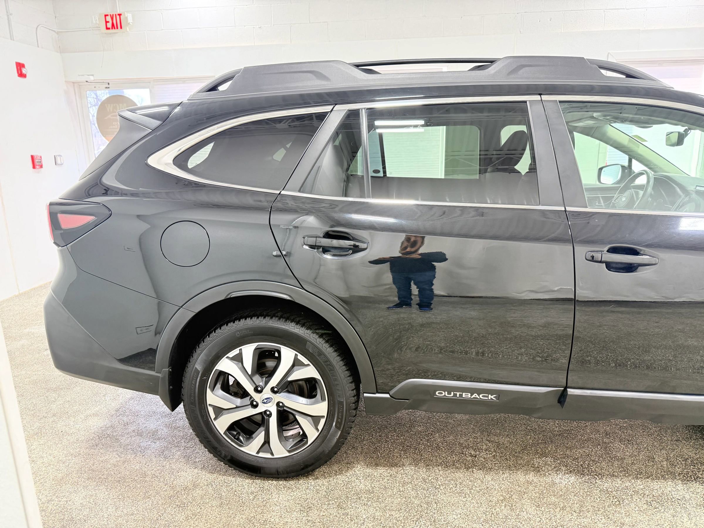 Used 2022 Subaru Outback Limited XT image 9