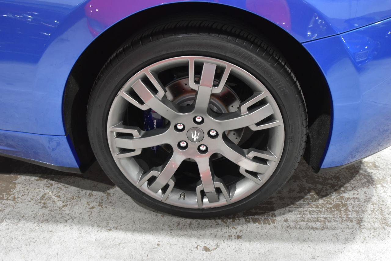 Used 2015 Maserati GranTurismo Convertible RWD image 55