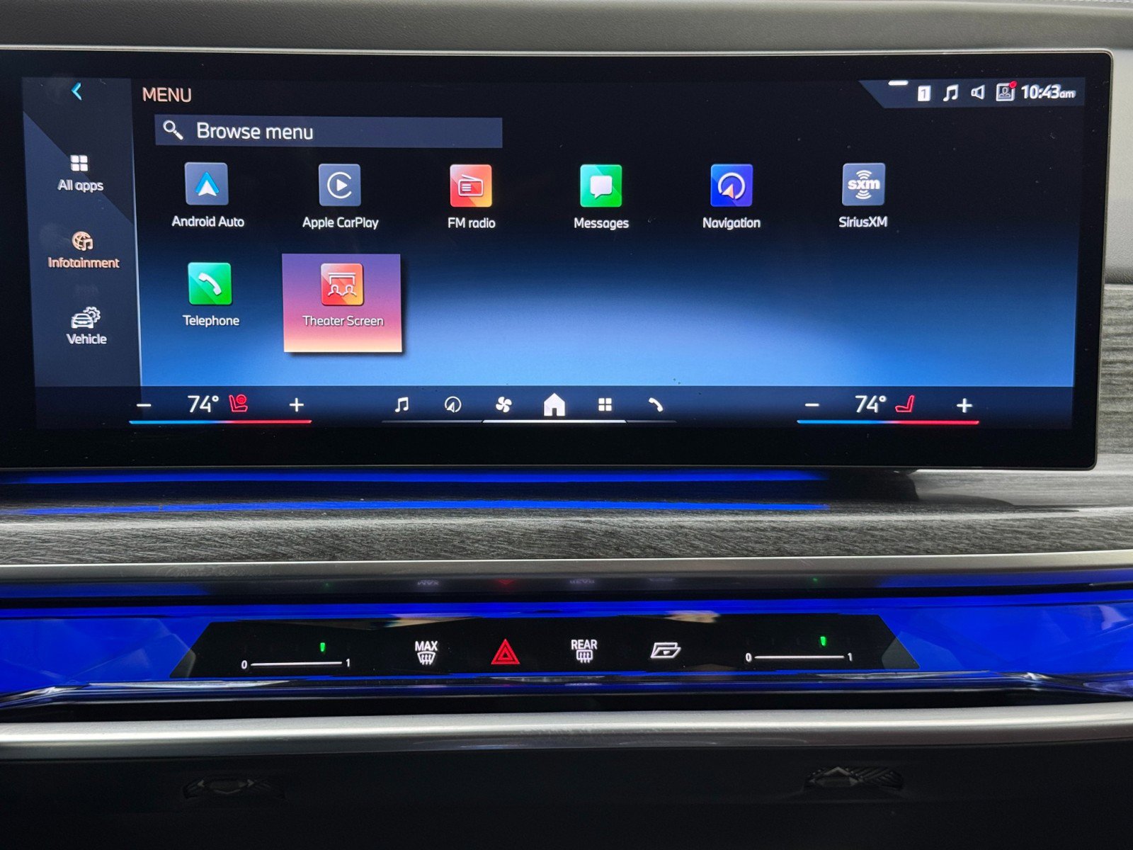 Used 2023 BMW i7 xDrive60 w/ Executive Package 2 image 31