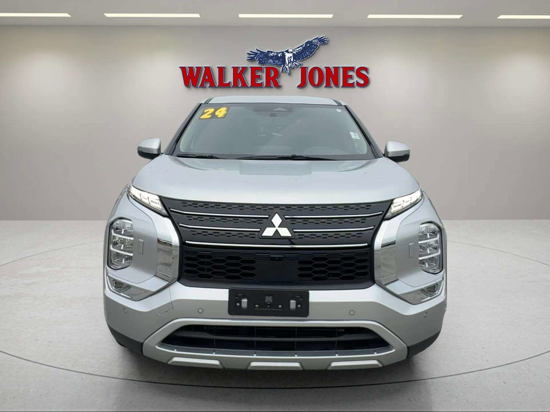 Used 2024 Mitsubishi Outlander SE image 20