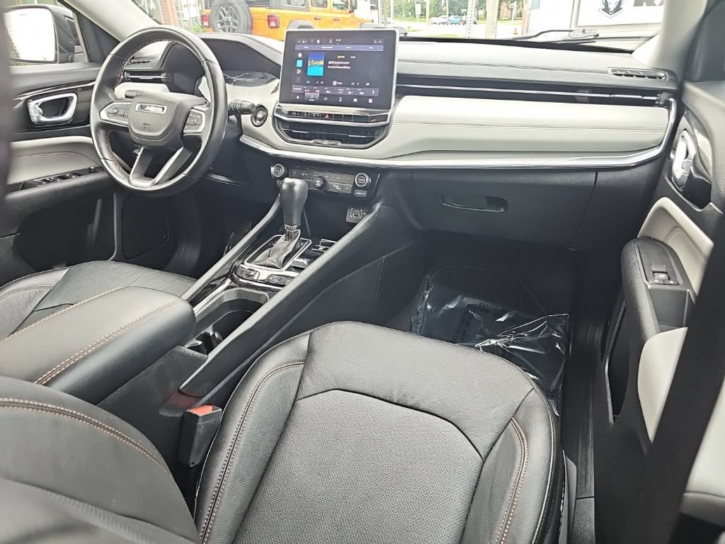Certified 2022 Jeep Compass Limited AWD/4WD image 26
